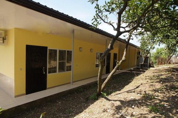 Guest House Arlen Gantiadi Extérieur photo