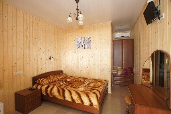 Guest House Arlen Gantiadi Extérieur photo