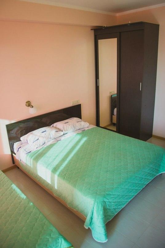Guest House Arlen Gantiadi Extérieur photo